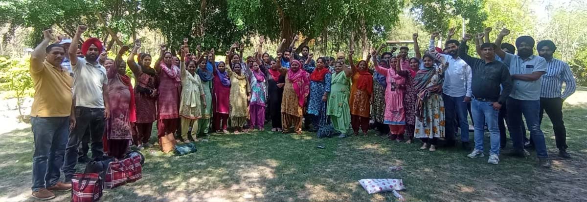 Condemnation of 'dismissal' of Supervisor Rajni working on outsourcing in Punjab School Education Board